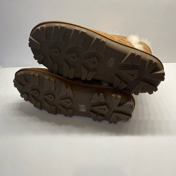 Women’s Kirkland Signature Chestnut Shearling Short Boots 7 NWT - Picture 5 of 5